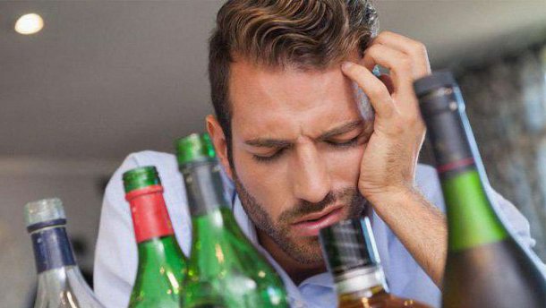 Медики рассказали как правильно употреблять алкоголь чтобы избежать похмелья