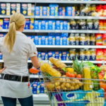 Какие дешевые продукты опасны для вашего здоровья