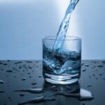 Частое питье воды не предотвратит заражение коронавирусом