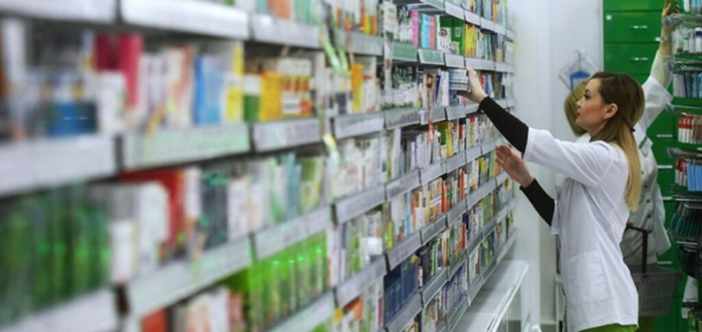 В Минздраве собираются отменить обязательное предупреждение аптек о их проверке