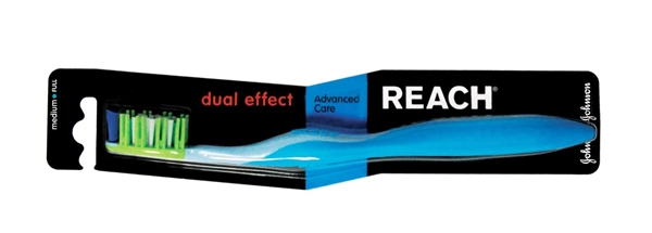 Зубная щетка Reach Dual Effect, средней жесткости, 1 штука