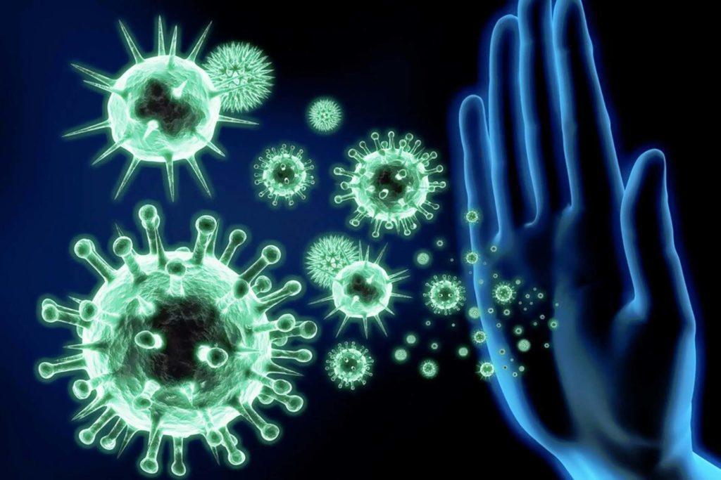 Иммунитет после выздоровления от коронавируса защищает почти так же эффективно, как вакцина - исследование