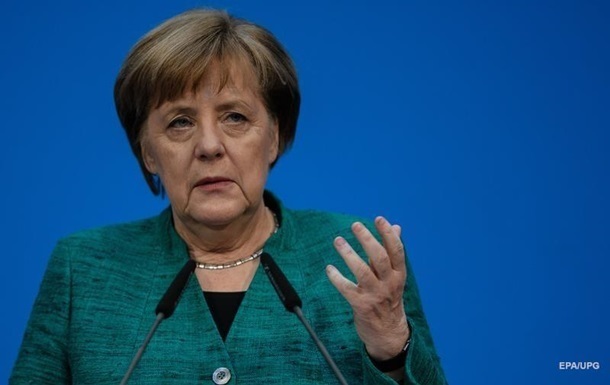 Меркель заявила, что в Германии началась третья волна коронавируса