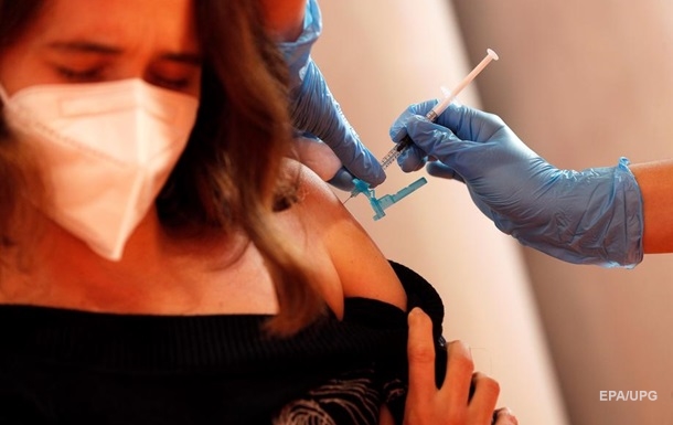 Ляшко рассказал когда украинцев начнут вакцинировать китайской вакциной CoronaVac