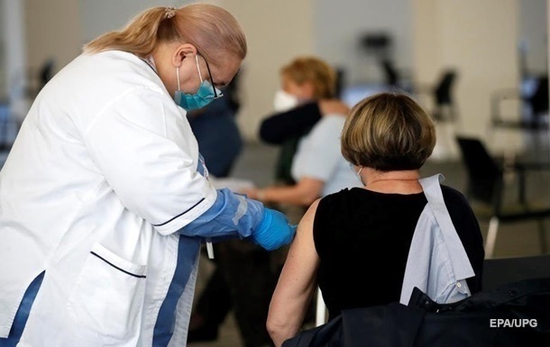 Стало известно, сколько украинцев вакцинировались от коронавируса