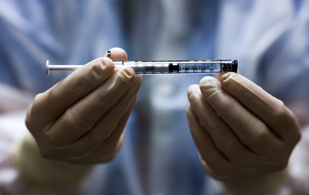 Названы сроки появления вакцины от штамма Омикрон