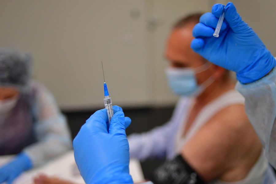 Германия намерена ввести обязательную вакцинацию