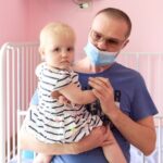 Пухлина у грудях заважала дихати: на Львівщині лікарі врятували 1-річну пацієнтку