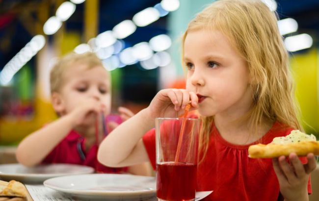 Дітям взагалі не варто це їсти. Названий продукт, який значно підвищує ризик онкології