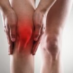 Причины болей в коленях