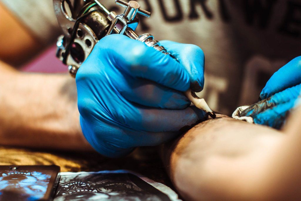 Как татуировки влияют на здоровье - результаты исследования