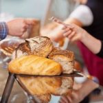 Медики опровергли мифы о здоровом и вредном хлебе