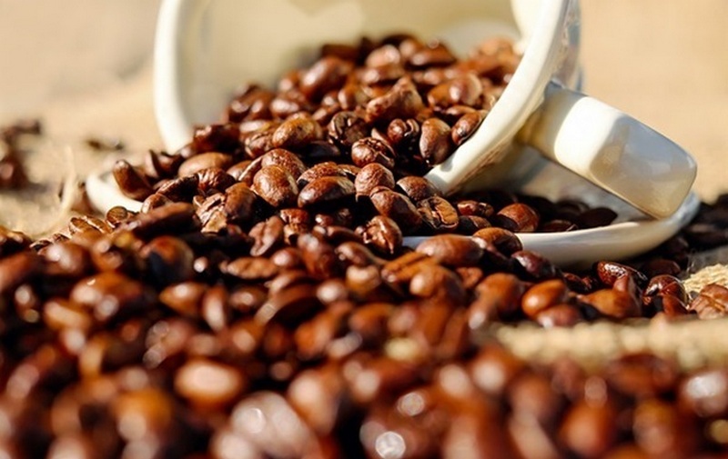 Стало известно, какое количество чашек кофе на день считается опасным