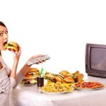 Какие вредные привычки приводят к набору лишнего веса