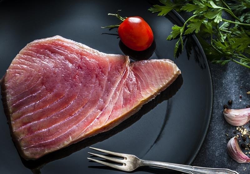 Кому не можно есть мясо тунца