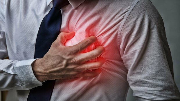 Игнорировать нельзя: неожиданный симптом приближающегося инфаркта
