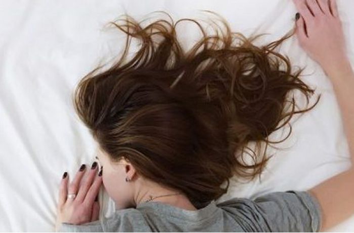 8 удивительных вещей, которые делает ваше тело, пока вы спите