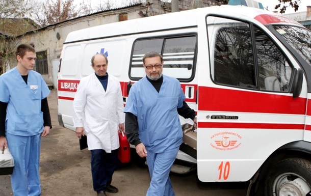 В Украине внесут изменения правил вызова "скорой" из-за коронавируса
