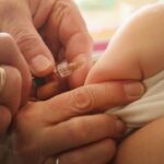 Глава СНБО Данилов заявил, что люди с прививками от кори меньше болеют коронавирусом