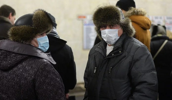 На Буковине из-за коронавируса раскупили все защитные маски