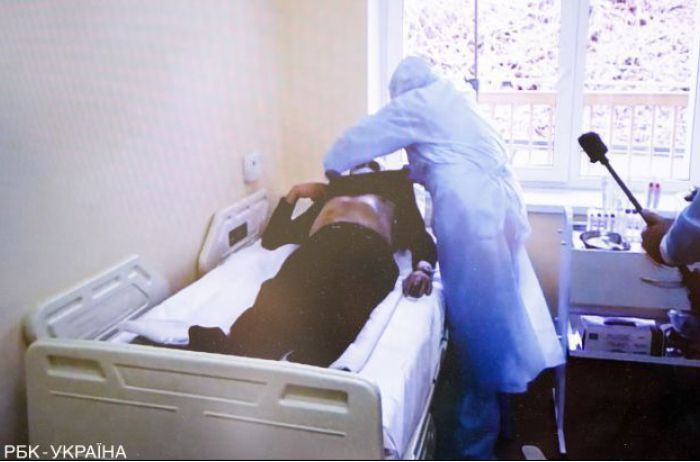 В Тернополе у больного коронавирусом симптомы проявились лишь на 17 сутки