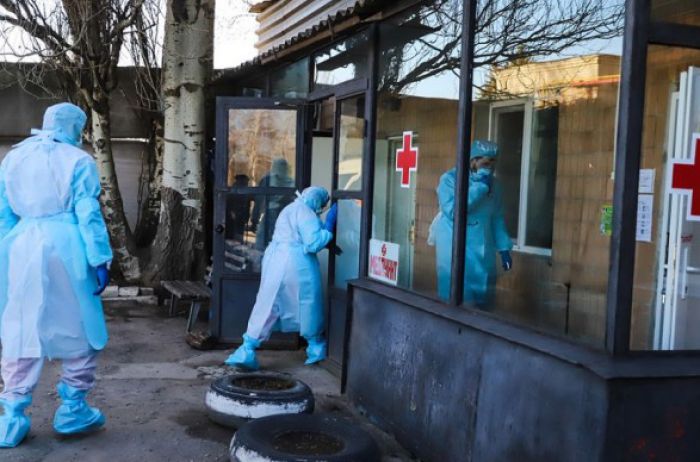 В Киеве возросло количество зараженных COVID-19 за прошедшие сутки: инфицированы два медика