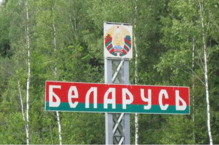 "Скорую" забили, как маршрутку: в сети показали госпитализацию студентов в Беларуси. ВИДЕО