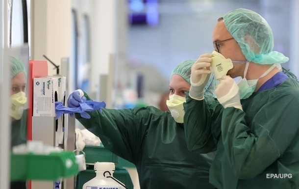 Количество погибших от коронавируса в Британии достигает 14 тысяч