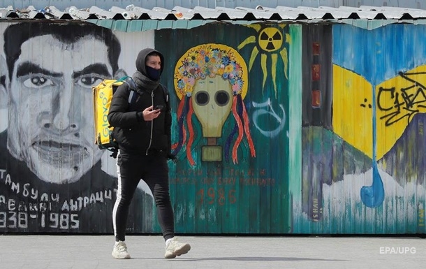 Коронавирус в Украине: за сутки заразились 477 граждан, выздоровели почти 100