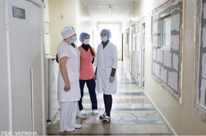 Сколько украинцам придется заплатить за лечение инсульта и роды