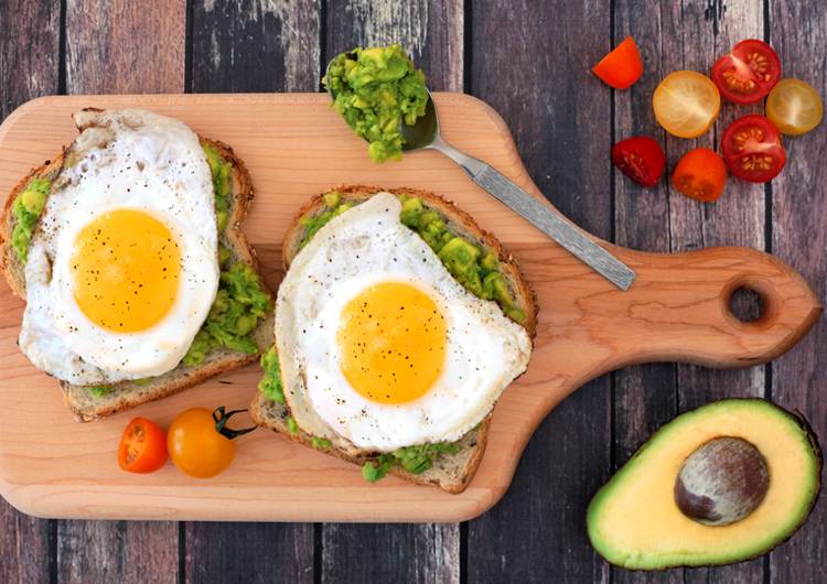 Сколько яиц можно съесть за неделю: врач из Германии раскрыл секрет