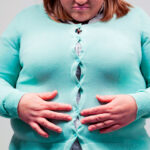 Ученые раскрыли страшную тайну лишнего веса у женщин: дело не только в переедании