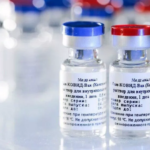 Известный эпидемиолог объяснил, чем опасна русская вакцина от коронавируса