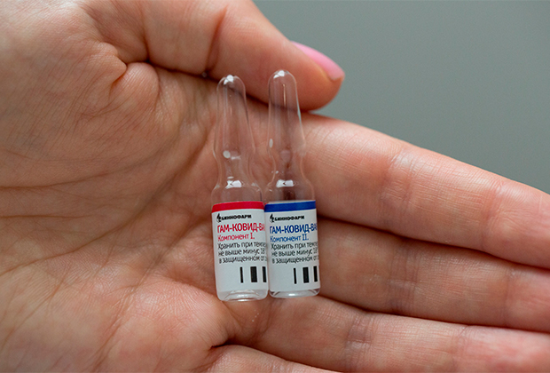 В России ответили на критику вакцины от COVID-19 (ВИДЕО)