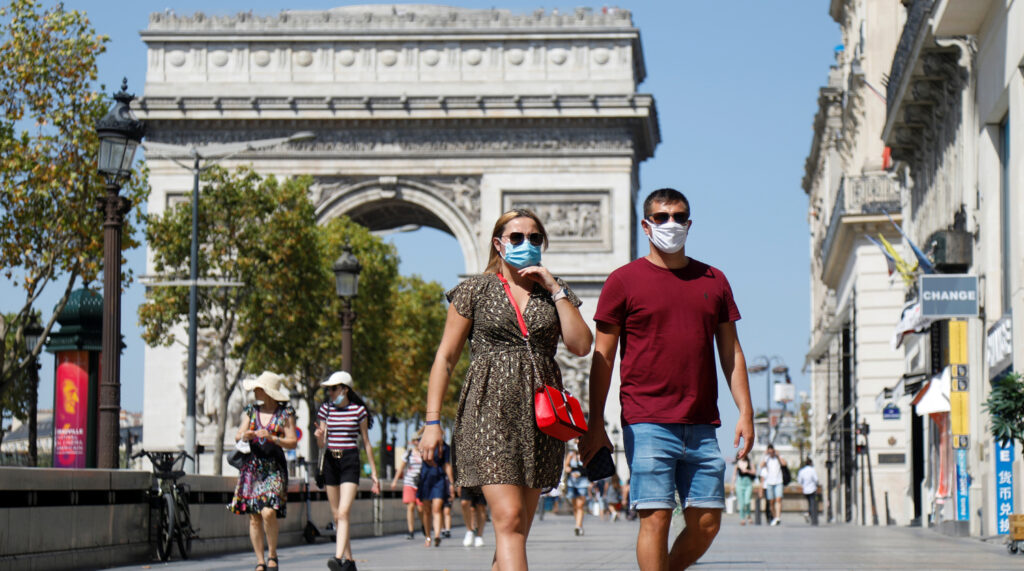 Руководство Франции не исключает локальных локдаунов по коронавирусу
