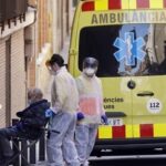 Из-за роста коронавируса в Испании, правительство продлило ЧП до мая 2021