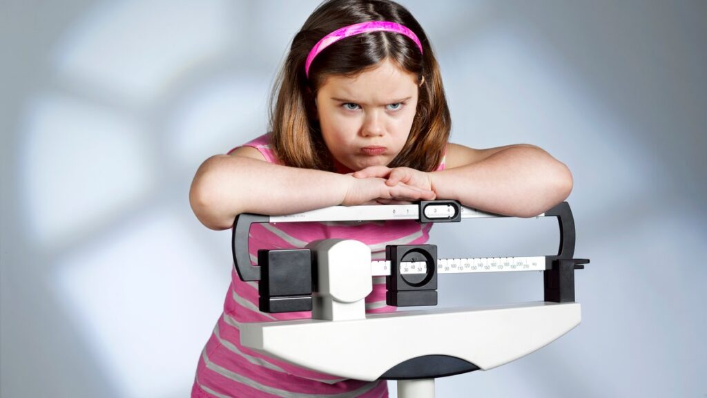 Как избавиться от лишнего веса у детей: совет от психологов