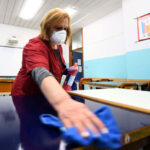 У 40% работников школ Житомира заразились на коронавирус