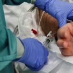 В Израиле мужчина умер от сердечного приступа после COVID-вакцинации