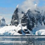Коронавирус обнаружили на Антарктиде: заболели более 30 человек