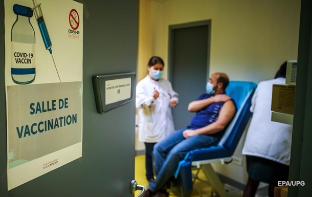 Шмыгаль просит ЕС помочь с COVID-вакциной - СМИ