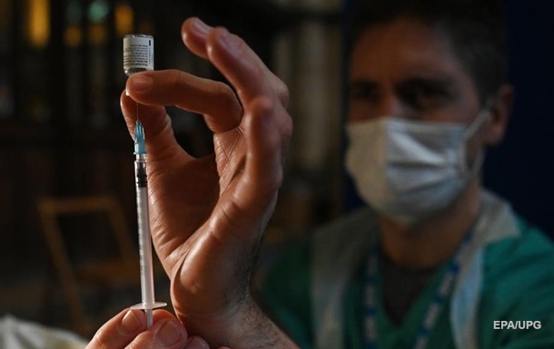 В Минздраве рассказали, когда в украинских аптеках появиться ковид-вакцина