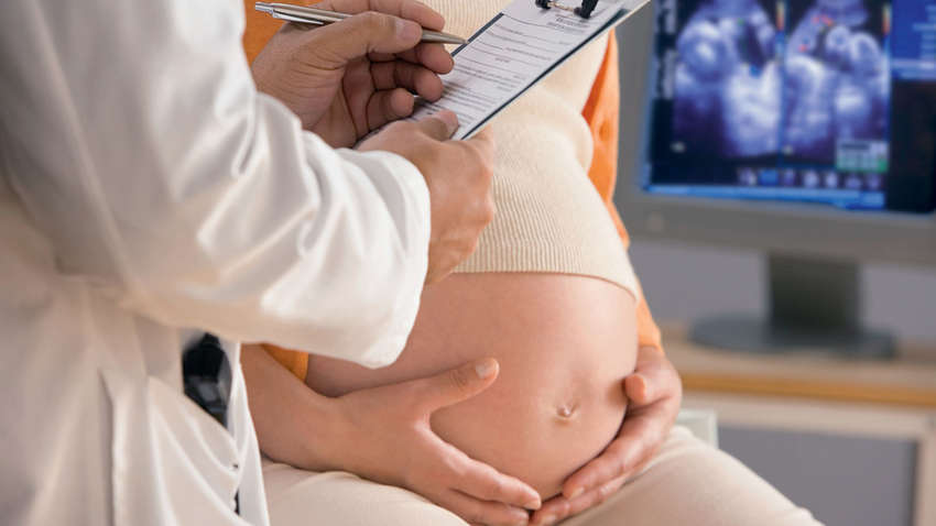 В чем опасность высокого давления во время беременности