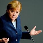 Меркель до конца лета обещает вакцинировать всех немцев