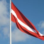 Латвия закрылась на въезд из-за пандемии