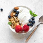 В чём опасность частого употребления йогуртов