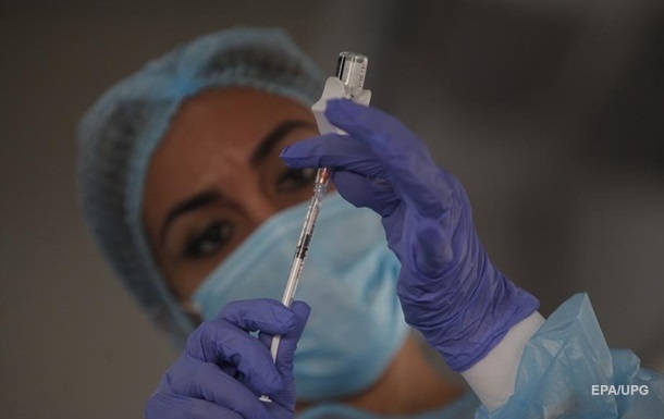 В Эстонии выявили случаи тромбоза после COVID-вакцинации