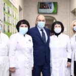 Степанов: За отказ прививаться медиков увольнять не будут