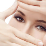 Как правильно заботиться за кожей вокруг глаз, советы косметологов