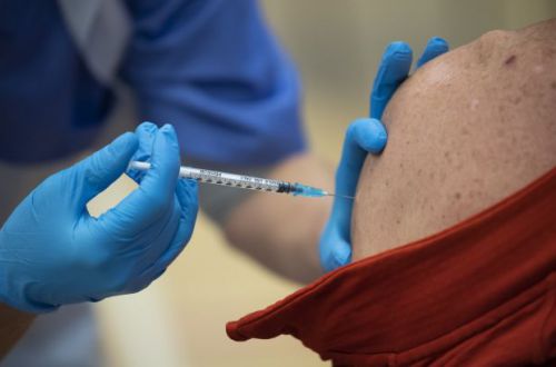 В двух странах выявили поддельную вакцину от коронавируса Pfizer
